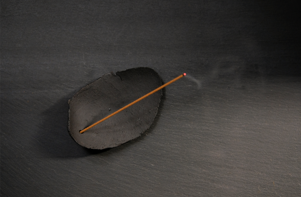 EV-018 井上萬二窯 × EVANS DHARUMA INCENSE STAND – MIYOSHI RUG
