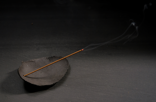 数量限定セール  Ceramic Incense Flowers and Leaves – Holder 工芸品