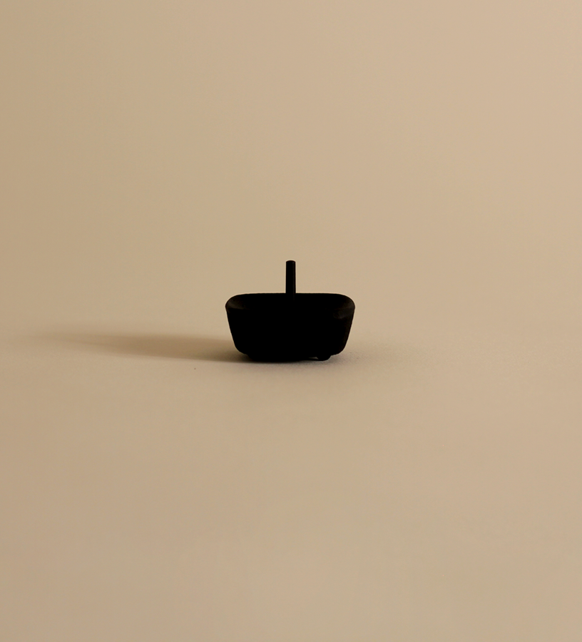 Large Koma Candle Stand